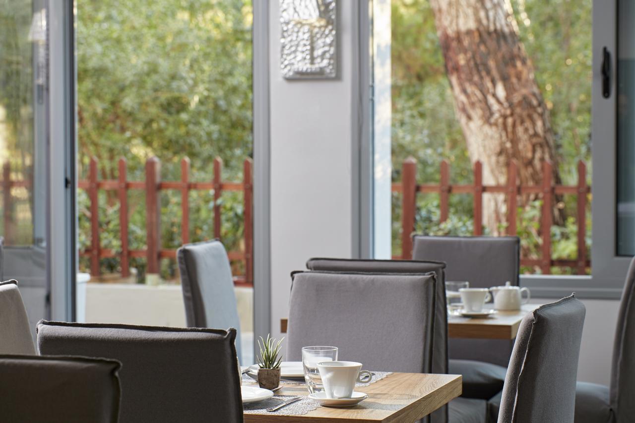 The Gardens Gallery Hotel Ксилокастрон Екстериор снимка